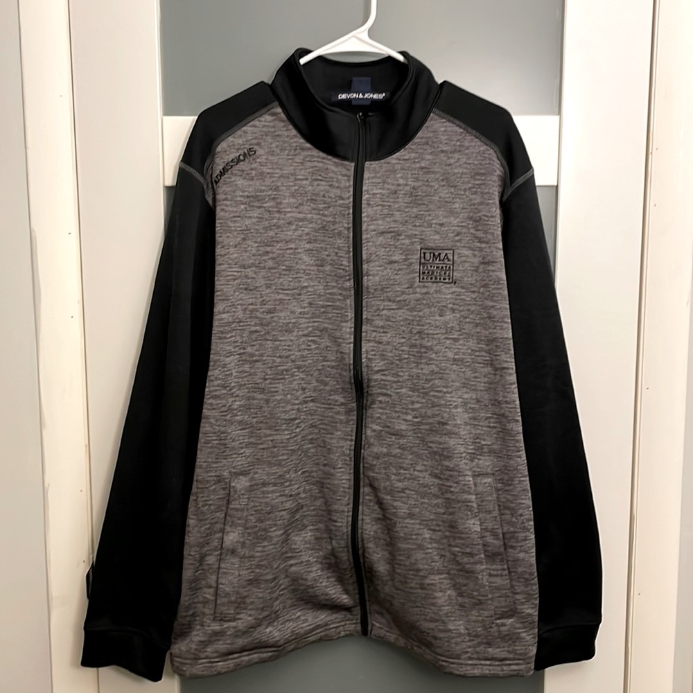 Devon &Jones Men's Activewear Jacket